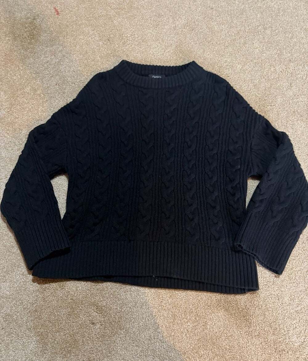 Fashion Cable Knit Sweater Size M Black Crewneck Pullover